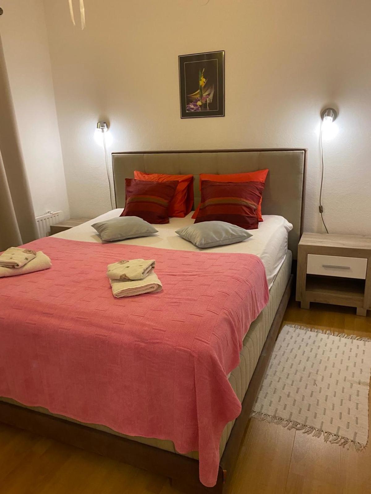 Brankas Apartments บาร์ ภายนอก รูปภาพ